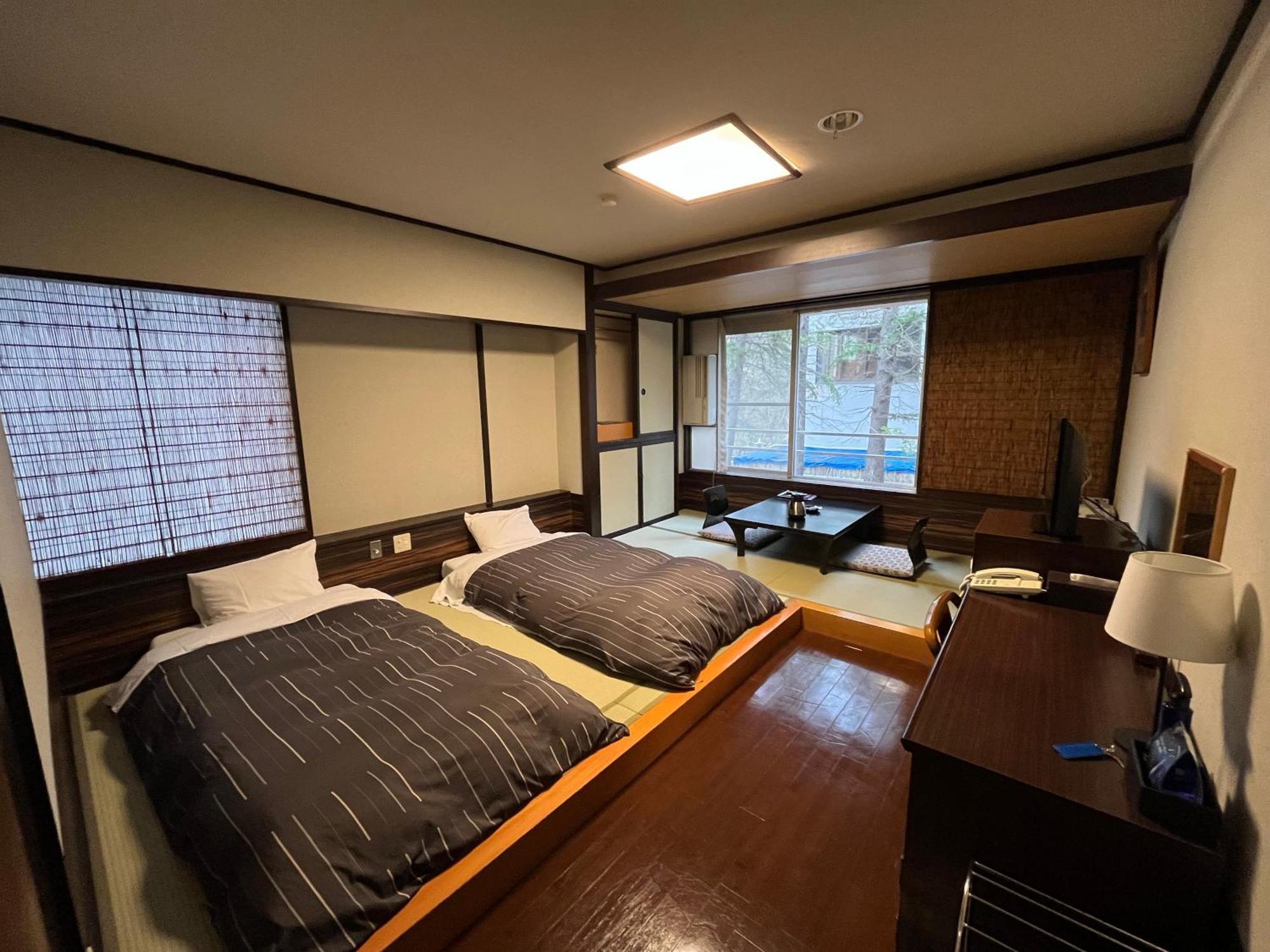 Takamiya Hotel Lucent Ямаґата Екстер'єр фото