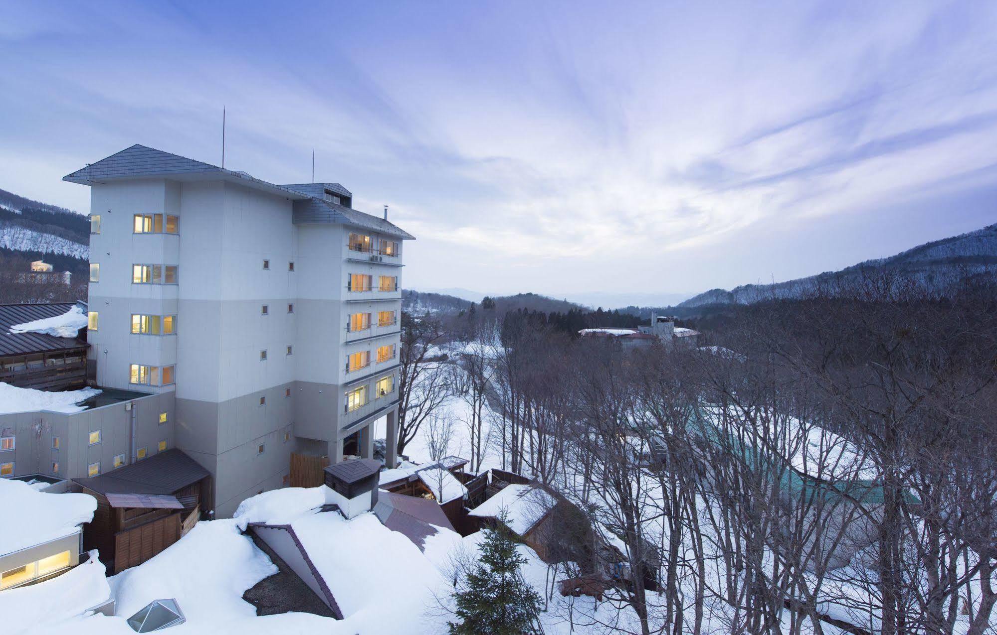 Takamiya Hotel Lucent Ямаґата Екстер'єр фото